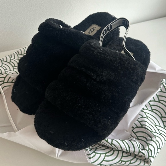 UGG fluff yeah sliders - Picture 3 of 4
